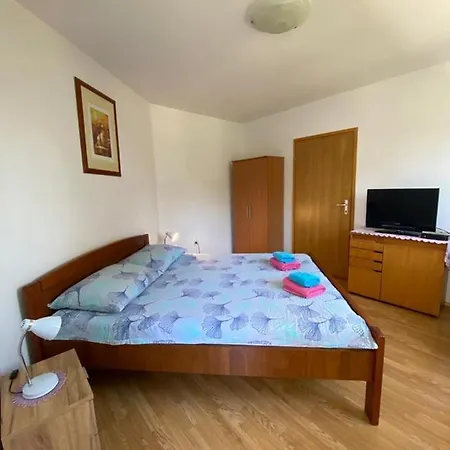 Amela Appartamento Pola