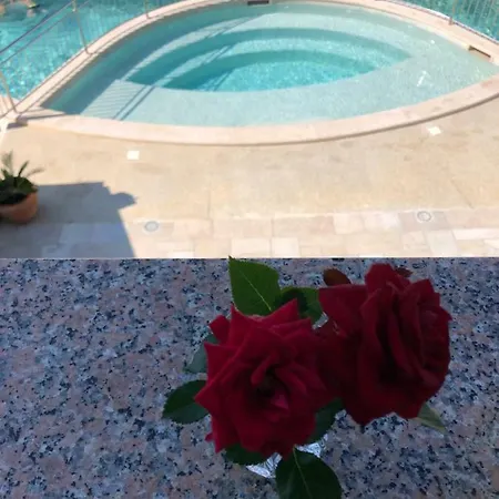 Amela Appartamento Pola