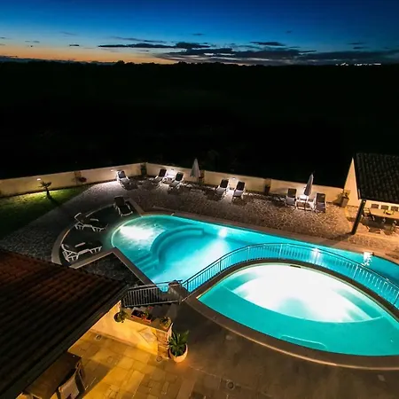 Amela Appartamento Pola